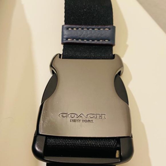 Coach x Peanuts Warren Belt Bag With Snoopy Motif - Picture 2 of 4